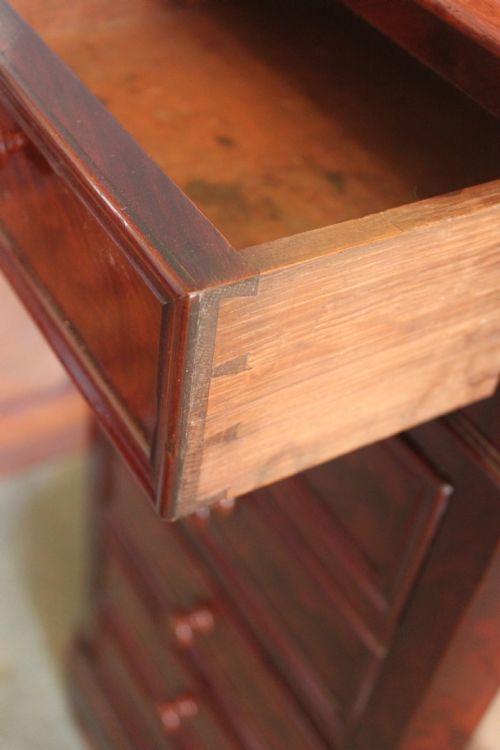 VICTORIAN PERIOD MARBLE TOPPED MAHOGANY BEDSIDE CABINET - ADDITIONAL PHOTO 6
