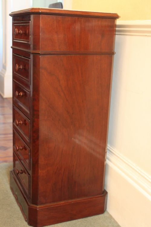 VICTORIAN PERIOD MARBLE TOPPED MAHOGANY BEDSIDE CABINET - ADDITIONAL PHOTO 7