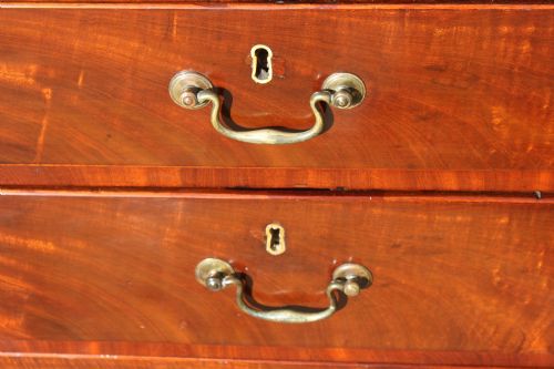 GEORGE III PERIOD CHEST OF DRAWERS - ADDITIONAL PHOTO 5