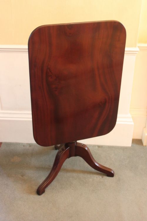 a lovely george iii mahogany snap top table - CATEGORY: ANTIQUE TABLES - DATED 1800