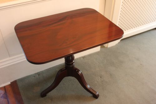 A LOVELY GEORGE III MAHOGANY SNAP TOP TABLE - ADDITIONAL PHOTO 3