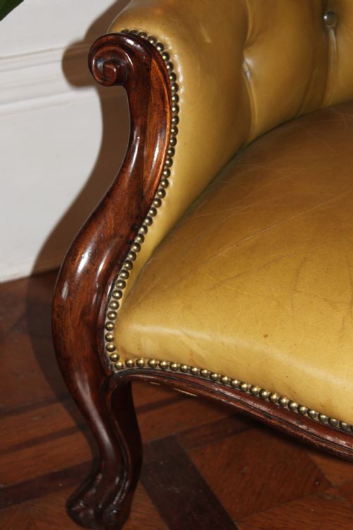 A VICTORIAN MAHOGANY GENTLEMAN'S ARMCHAIR - ADDITIONAL PHOTO 5
