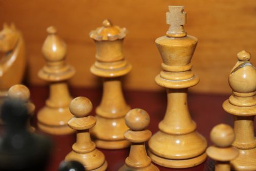 STAUNTON PATTERN CHESS SET - ADDITIONAL PHOTO 3