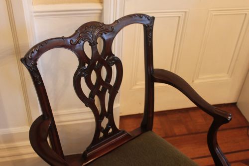 SET OF EIGHT 62 CHIPPENDALE STYLE DINING CHAIRS - ADDITIONAL PHOTO 5
