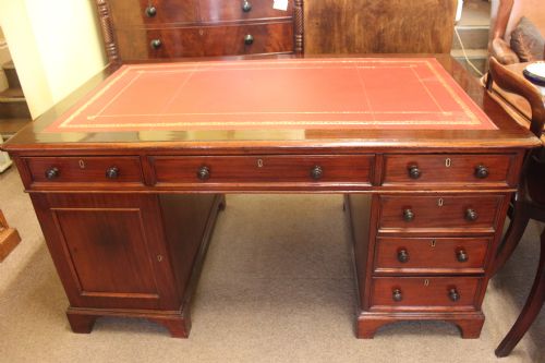 a victorian mahogany partners desk - CATEGORY: ANTIQUE DESKS - DATED 1850