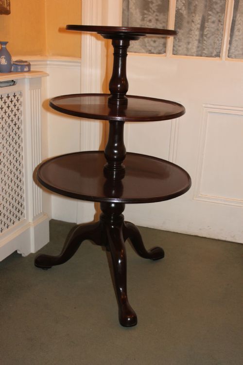 A GEORGE III PERIOD MAHOGANY DUMB WAITER - ADDITIONAL PHOTO 2