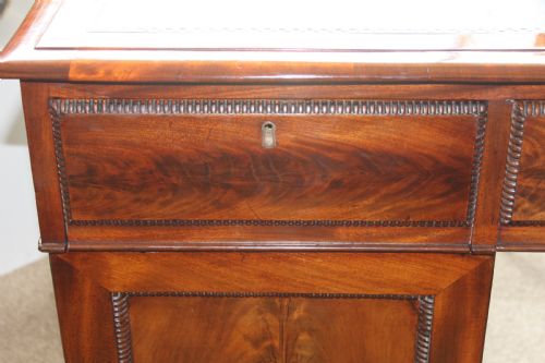 A FINE 19TH CENTURY REGENCY PERIOD MAHOGANY PEDESTAL PARTNERS DESK - ADDITIONAL PHOTO 9