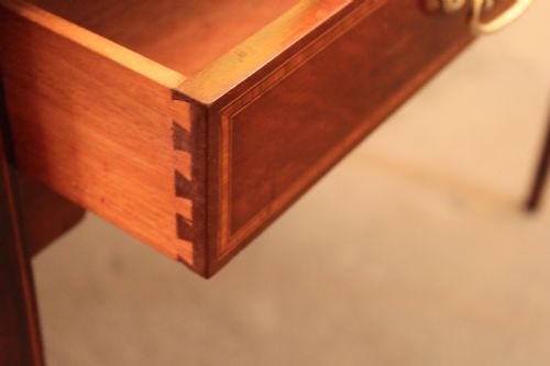 A LATE 19THEARLY 20TH CENTURY INLAID TWO DRAWER WRITING TABLE - ADDITIONAL PHOTO 5