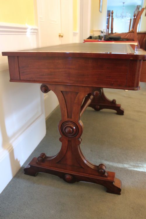 AN EARLY 19TH CENTURY MAHOGANY TWO DRAWER DESK WRITING OR LIBRARY TABLE BY GILLOWS OF LANCASTER - ADDITIONAL PHOTO 5