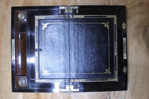 ANTIQUE VICTORIAN BURR WALNUT AND BRASS INLAID WRITING SLOPE - ADDITIONAL PHOTO 7