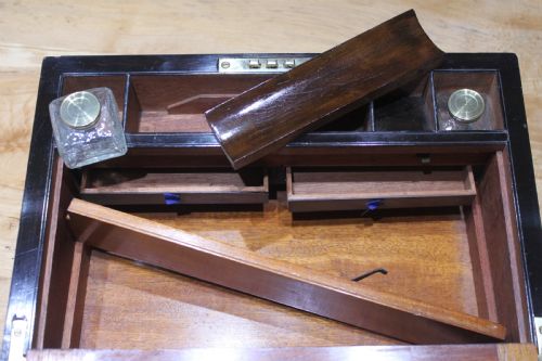 ANTIQUE VICTORIAN BURR WALNUT AND BRASS INLAID WRITING SLOPE - ADDITIONAL PHOTO 8