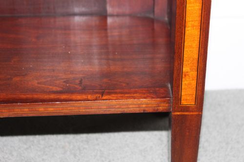 AN INLAID EDWARDIAN SHERATON REVIVAL BOOKCASE - ADDITIONAL PHOTO 6