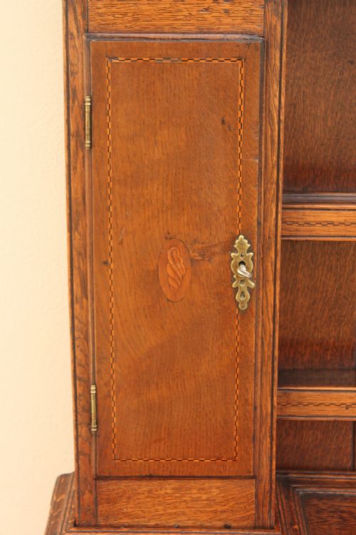 18TH CENTURY OAK AND INLAID DRESSER - ADDITIONAL PHOTO 11