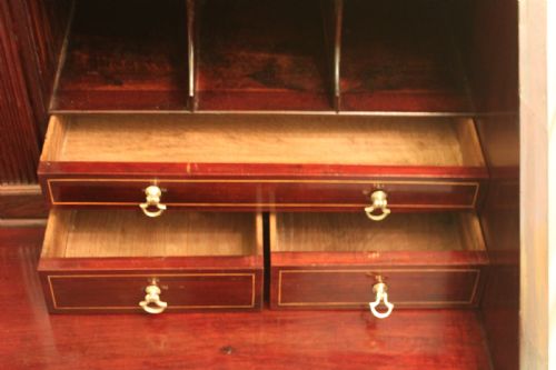 GEORGE III PERIOD MAHOGANY BUREAU - ADDITIONAL PHOTO 9