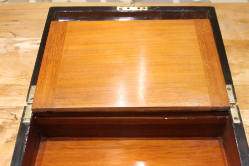 VICTORIAN WALNUT WRITING SLOPE WITH SECRET DRAWERS - ADDITIONAL PHOTO 10