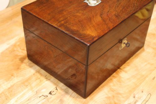 VICTORIAN ROSEWOOD AND MOTHER OF PEARL INLAID FITTED VANITYJEWELLERY CASE - ADDITIONAL PHOTO 2