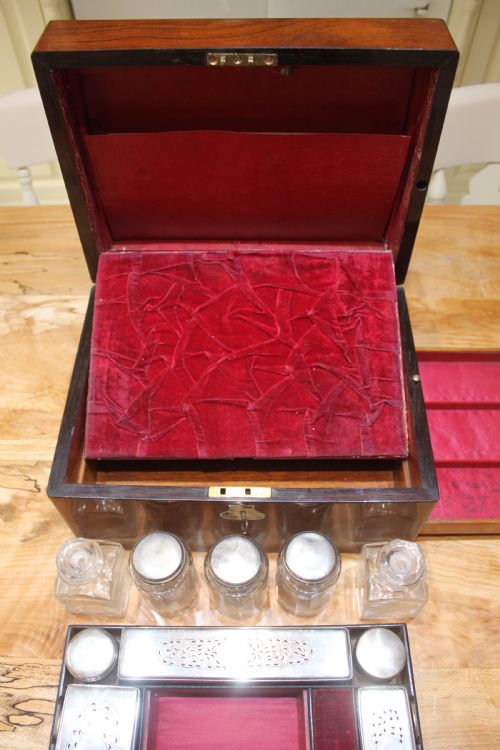 VICTORIAN ROSEWOOD AND MOTHER OF PEARL INLAID FITTED VANITYJEWELLERY CASE - ADDITIONAL PHOTO 5
