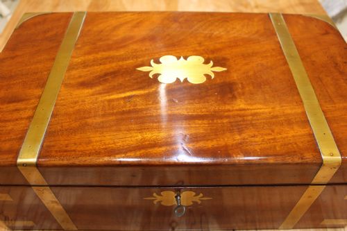 19TH CENTURY VICTORIAN MAHOGANY WRITING SLOPE - ADDITIONAL PHOTO 3