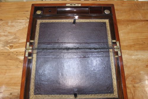 19TH CENTURY VICTORIAN MAHOGANY WRITING SLOPE - ADDITIONAL PHOTO 5