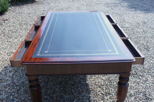 A FINE 19TH CENTURY VICTORIAN MAHOGANY PARTNERS LIBRARY TABLE - ADDITIONAL PHOTO 5