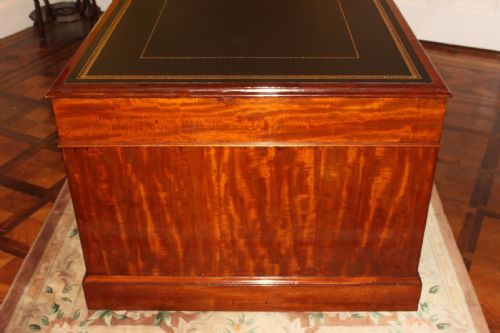 A FINE GEORGE IV EARLY 19TH CENTURY 18 DRAWER MAHOGANY PARTNERS DESK - ADDITIONAL PHOTO 22