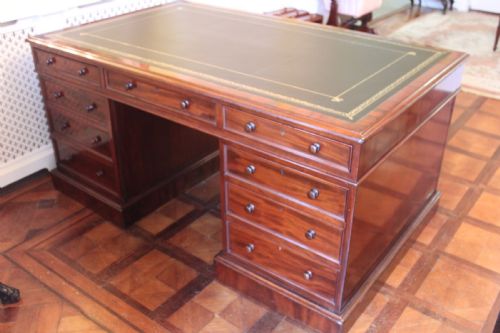 EARLY VICTORIAN MAHOGANY PARTNERS DESK - ADDITIONAL PHOTO 11