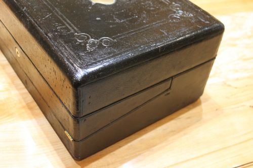 A RARE BLACK LEATHER BOUND WRITING SLOPE BY J FRYER CHARING CROSS LONDON - ADDITIONAL PHOTO 1