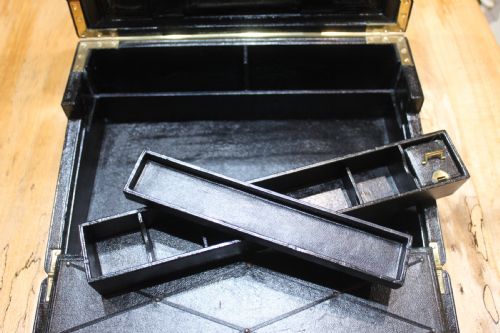 A RARE BLACK LEATHER BOUND WRITING SLOPE BY J FRYER CHARING CROSS LONDON - ADDITIONAL PHOTO 10