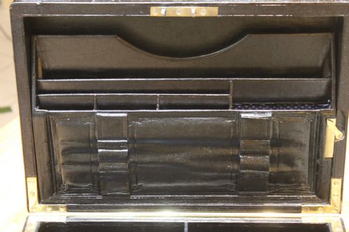 A RARE BLACK LEATHER BOUND WRITING SLOPE BY J FRYER CHARING CROSS LONDON - ADDITIONAL PHOTO 21