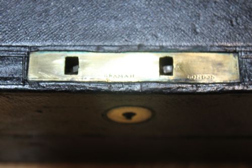 A RARE BLACK LEATHER BOUND WRITING SLOPE BY J FRYER CHARING CROSS LONDON - ADDITIONAL PHOTO 22