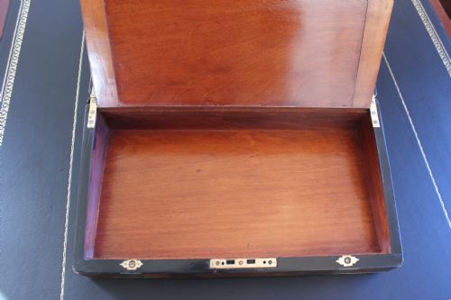 A FINE VICTORIAN BURR WALNUT AND BRASS BOUND WRITING SLOPE - ADDITIONAL PHOTO 9