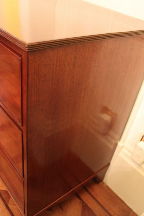 A GEORGE IV PERIOD MAHOGANY CHEST - ADDITIONAL PHOTO 9