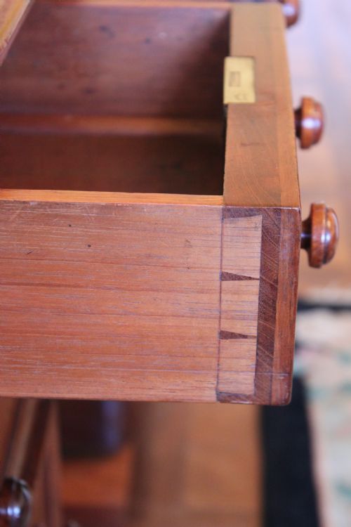 VICTORIAN MAHOGANY PEDESTAL DESK - ADDITIONAL PHOTO 9