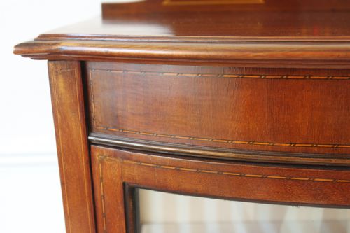 EDWARDIAN MAHOGANY AND INLAID BOW FRONT DISPLAY CABINET - ADDITIONAL PHOTO 5
