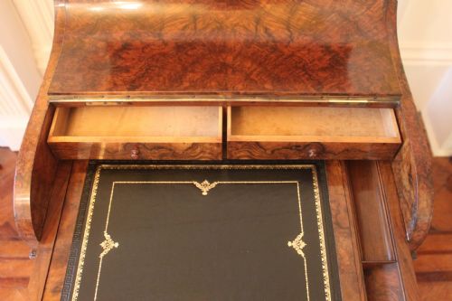 A FINE VICTORIAN DAVENPORT DESK - ADDITIONAL PHOTO 16