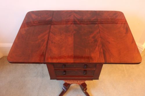 A REGENCY PERIOD MAHOGANY LAMP OCCASIONAL OR WORK TABLE - ADDITIONAL PHOTO 3