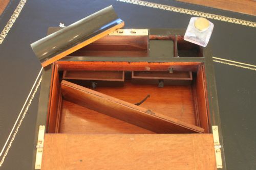 VICTORIAN BURR WALNUT WRITING SLOPE WITH SECRET DRAWERS - ADDITIONAL PHOTO 8