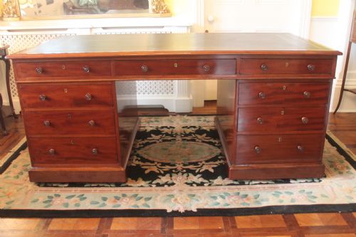AN UNUSUALLY LARGE EARLY 19TH CENTURY PEDESTAL DESK - ADDITIONAL PHOTO 1