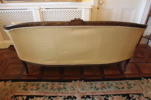 A VICTORIAN WALNUT LOUIS XVI STYLE THREE SEATER SOFA - ADDITIONAL PHOTO 4
