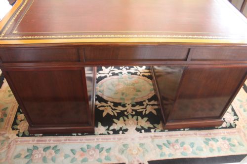 MAHOGANY INLAID SHERATON STYLE PEDESTAL DESK - ADDITIONAL PHOTO 3