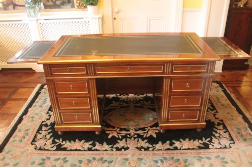A 19TH CENTURY FRENCH MAHOGANY AND BRASS INLAID PEDESTAL DESK - ADDITIONAL PHOTO 3