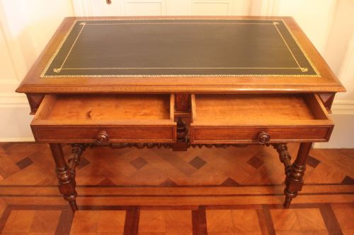 FRENCH OAK DESK OR LIBRARY TABLE - ADDITIONAL PHOTO 8