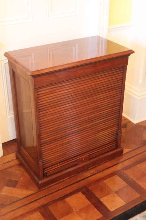 19TH CENTURY WALNUT TAMBOUR FRONT FILING CABINET - ADDITIONAL PHOTO 1