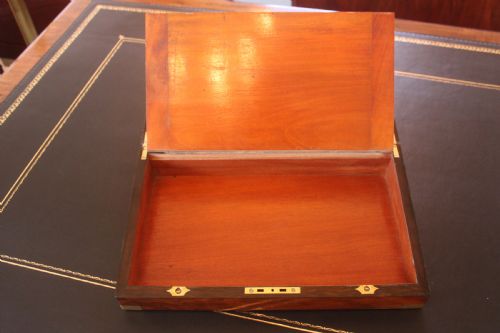 VICTORIAN FIGURED WALNUT WRITING SLOPE WITH BRASS CORNERS - ADDITIONAL PHOTO 5