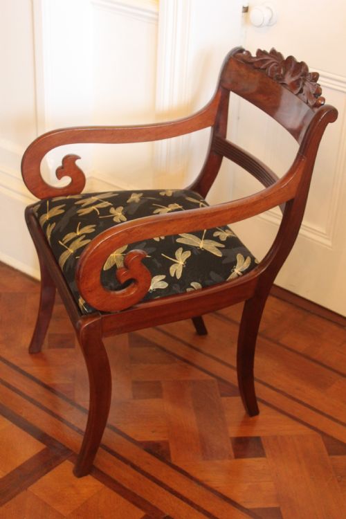 REGENCY PERIOD MAHOGANY SABRE LEG ARMCHAIR - ADDITIONAL PHOTO 2
