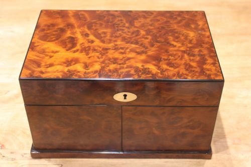VICTORIAN BURR WALNUT COMPENDIUM OF GAMES BOX - ADDITIONAL PHOTO 9