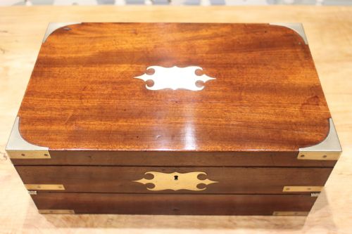 LATE GEORGIAN MAHOGANY CAMPAIGN BIFOLD WRITING SLOPE - ADDITIONAL PHOTO 1