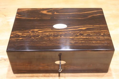 a fine 19th century coromandel writing slope - CATEGORY: ANTIQUE BOXES - DATED VICTORIAN