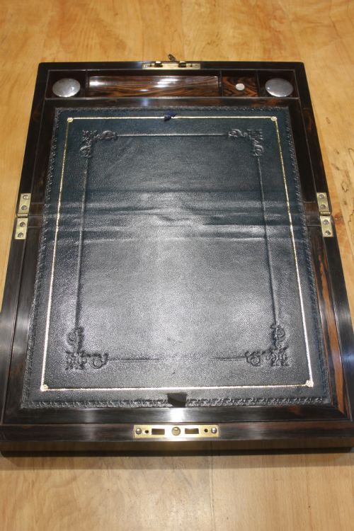 A FINE 19TH CENTURY COROMANDEL WRITING SLOPE - ADDITIONAL PHOTO 7