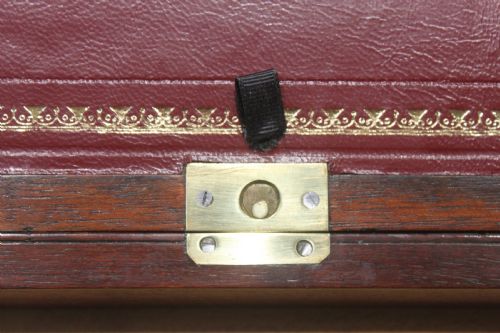 A 19TH CENTURY MAHOGANY BIFOLD CAMPAIGN WRITING SLOPE - ADDITIONAL PHOTO 8